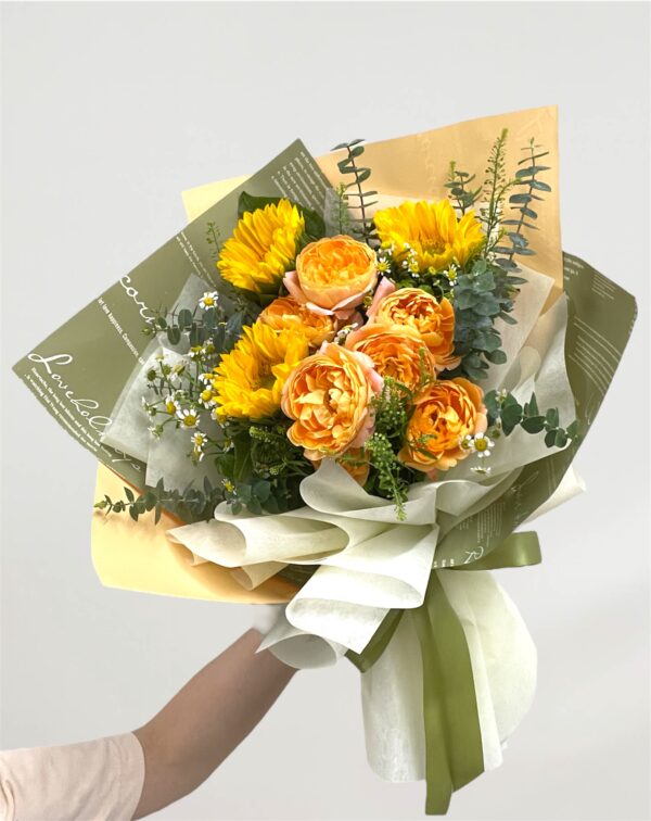 Sunbeam Bouquet  BS301